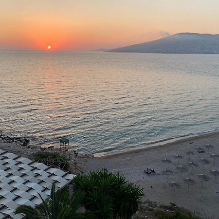 多多纳酒店 Sarandë 外观 照片