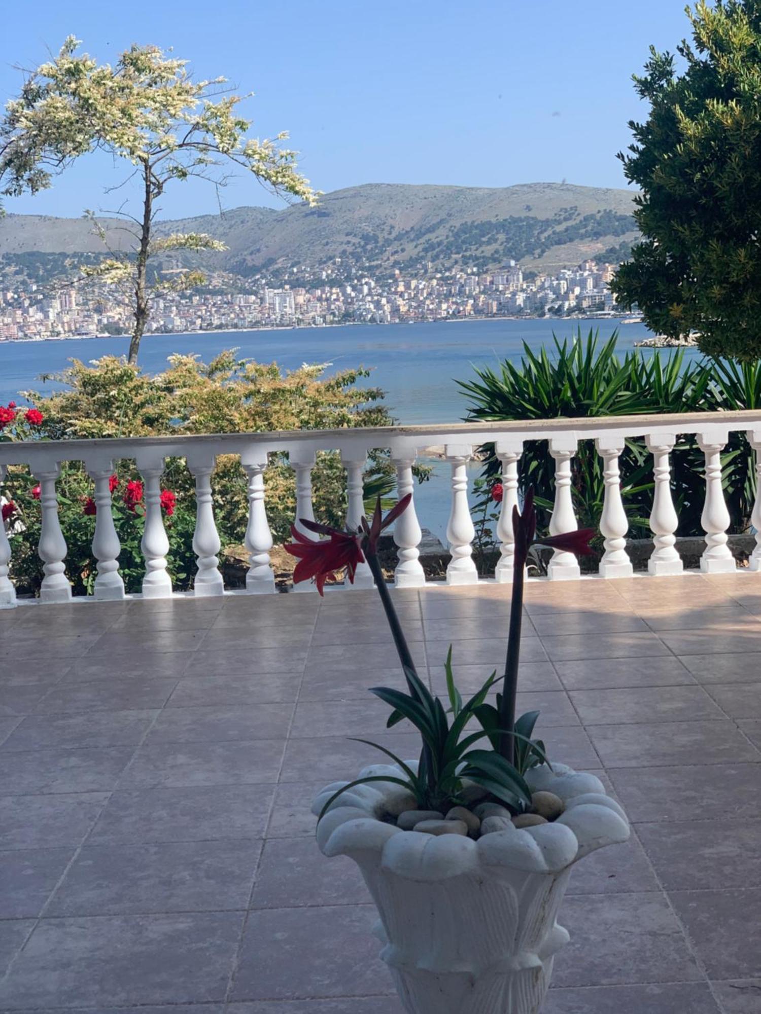多多纳酒店 Sarandë 外观 照片