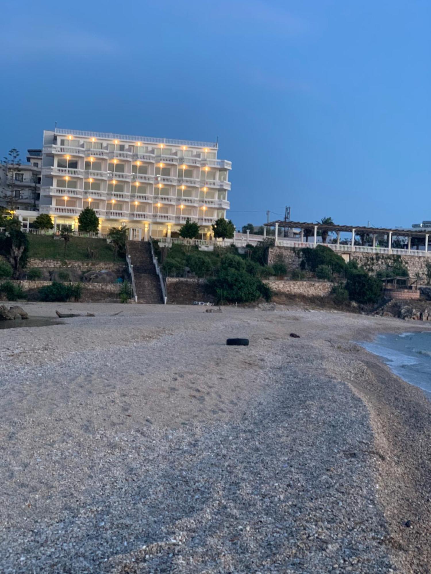 多多纳酒店 Sarandë 外观 照片